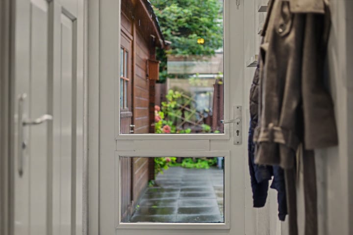 Tussenwoning te koop: Perzikengaarde 12, Schiedam