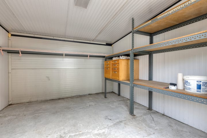 Tussenwoning te koop: Kanariesprenk 117, Vlissingen