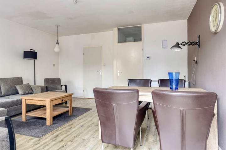 Tussenwoning te koop: Kanariesprenk 117, Vlissingen