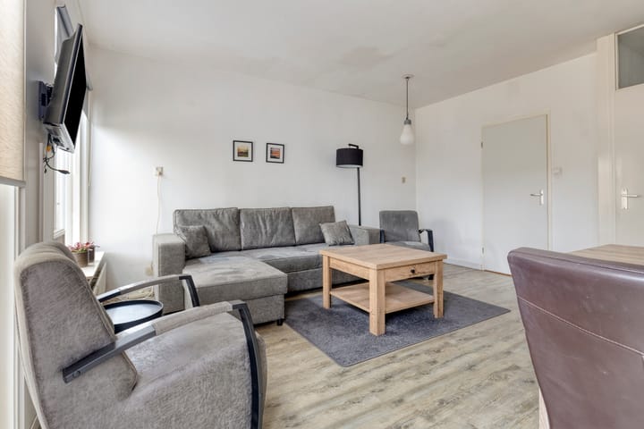 Tussenwoning te koop: Kanariesprenk 117, Vlissingen