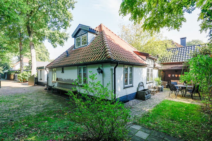 Vrijstaande woning te koop: Matthijssenhoutweg 19, Blaricum