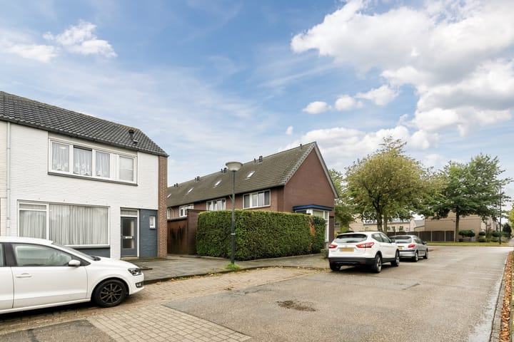 Foto 2 van Schoutenstraat 1