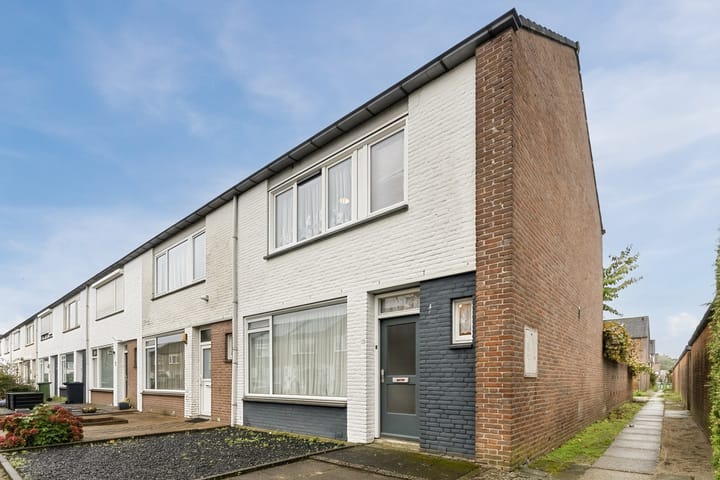 Foto 4 van Schoutenstraat 1