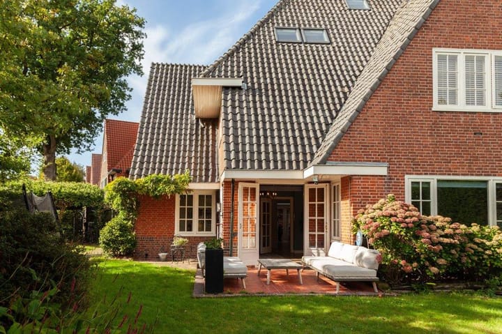 Twee-onder-één-kap te huur: Borgesiuslaan 1, Amersfoort