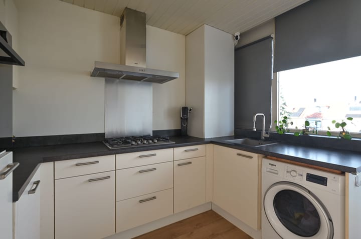 Appartement te koop: Admiraal de Ruyterlaan 26, Hilversum