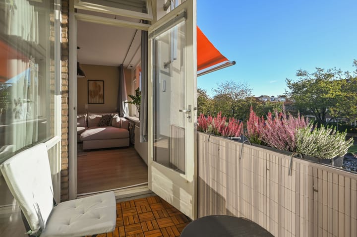 Appartement te koop: Admiraal de Ruyterlaan 26, Hilversum