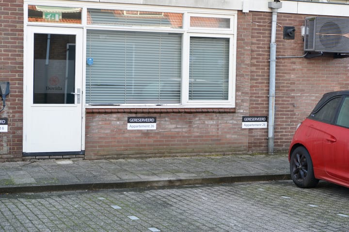 Appartement te koop: Admiraal de Ruyterlaan 26, Hilversum