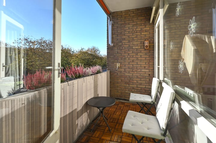 Appartement te koop: Admiraal de Ruyterlaan 26, Hilversum