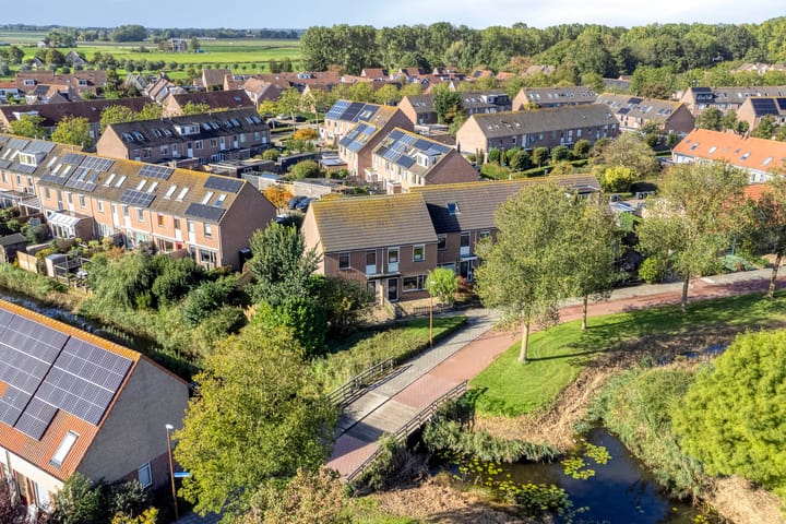 Tussenwoning te koop: Frits Bongenaarstraat 17, Schagen