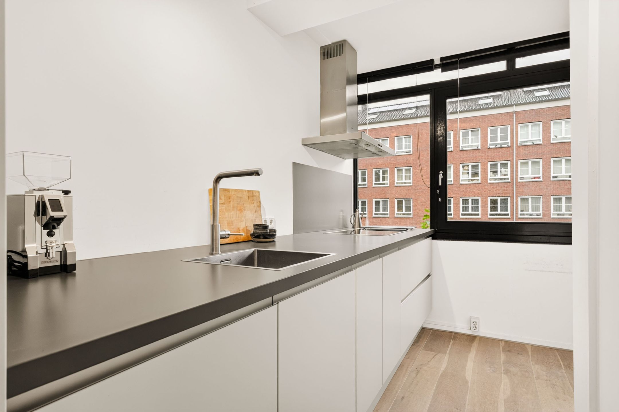 Photo 3 of Dirk Bonsstraat 6-1