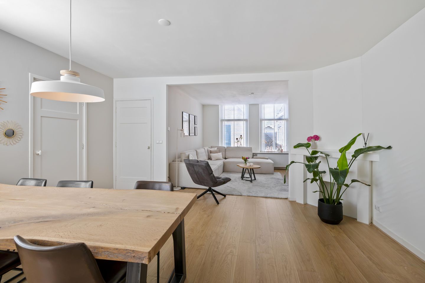 Photo 40 of 2e Dwarsstraat 4