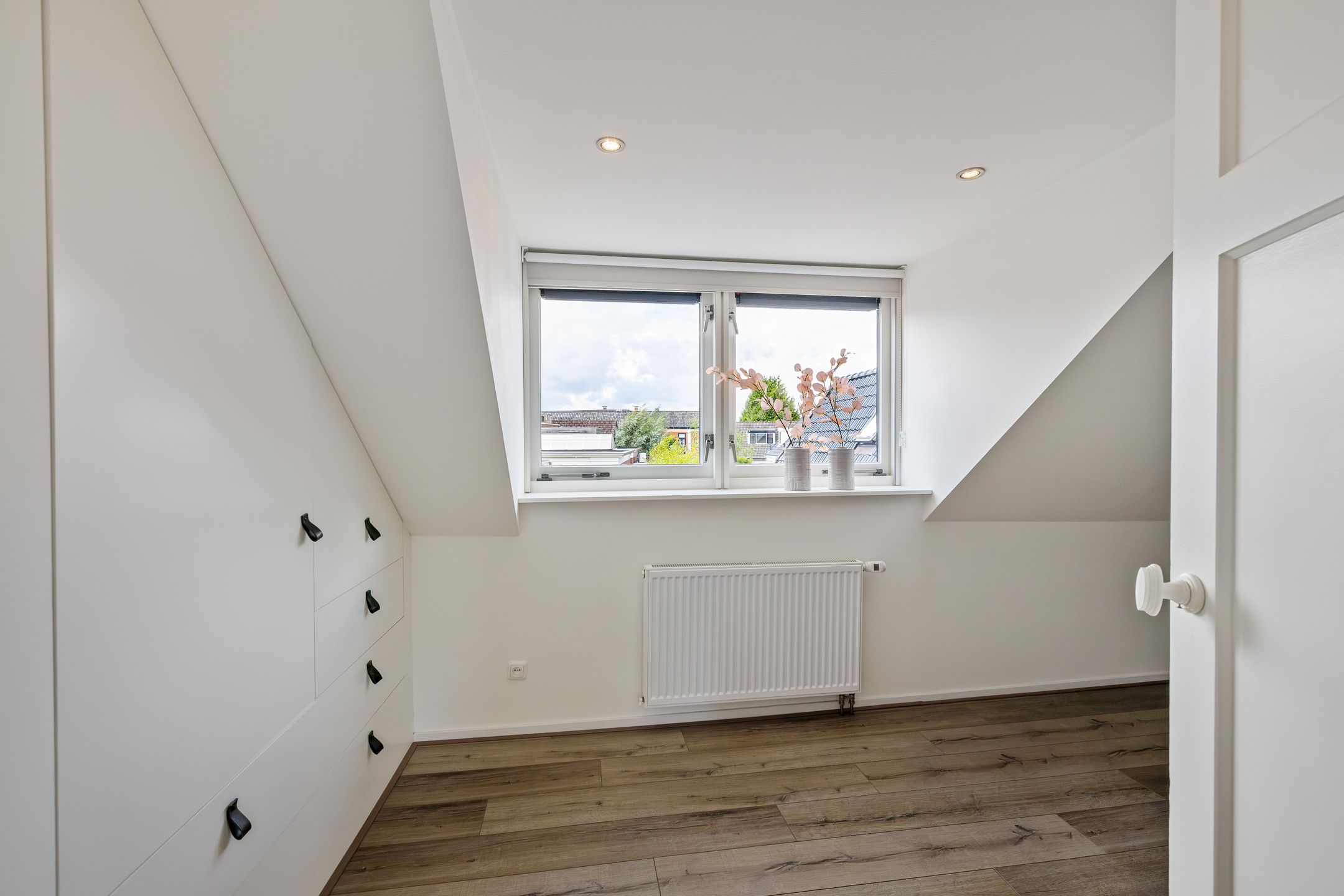 Photo 48 of 2e Dwarsstraat 4