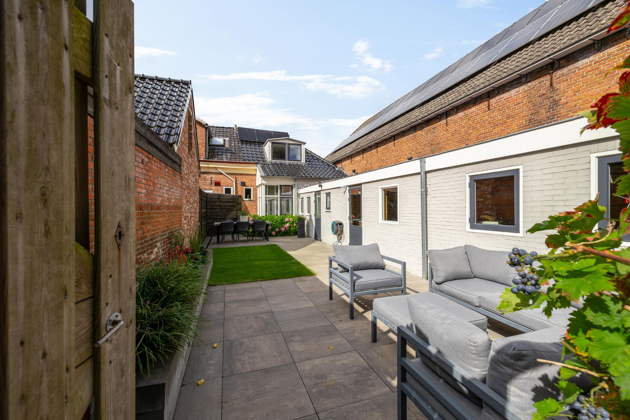 Photo 51 of 2e Dwarsstraat 4