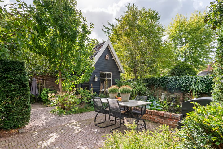 Tussenwoning te koop: Gasthuisstraat 8, Buren (Ge)