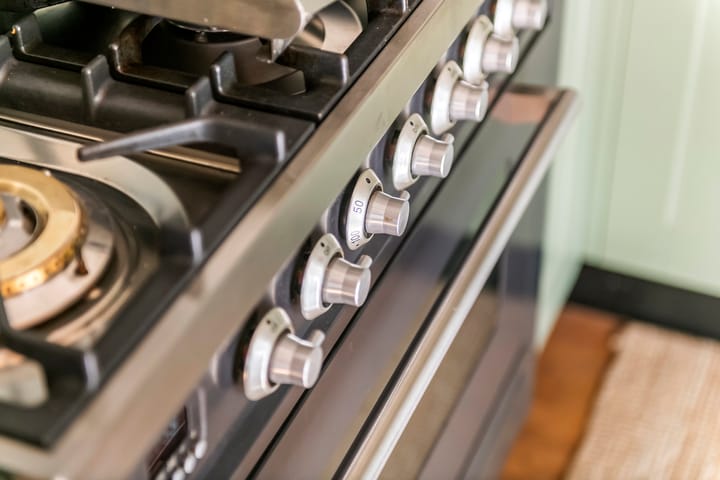 Tussenwoning te koop: Gasthuisstraat 8, Buren (Ge)