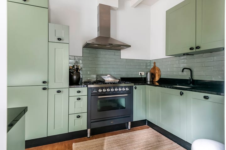 Tussenwoning te koop: Gasthuisstraat 8, Buren (Ge)