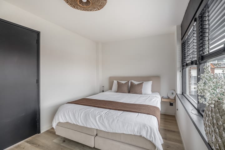 Tussenwoning te koop: Anna-Hoevestraat 19, Brielle