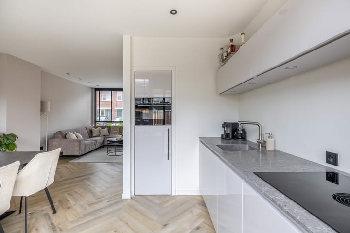 Tussenwoning te koop: Anna-Hoevestraat 19, Brielle