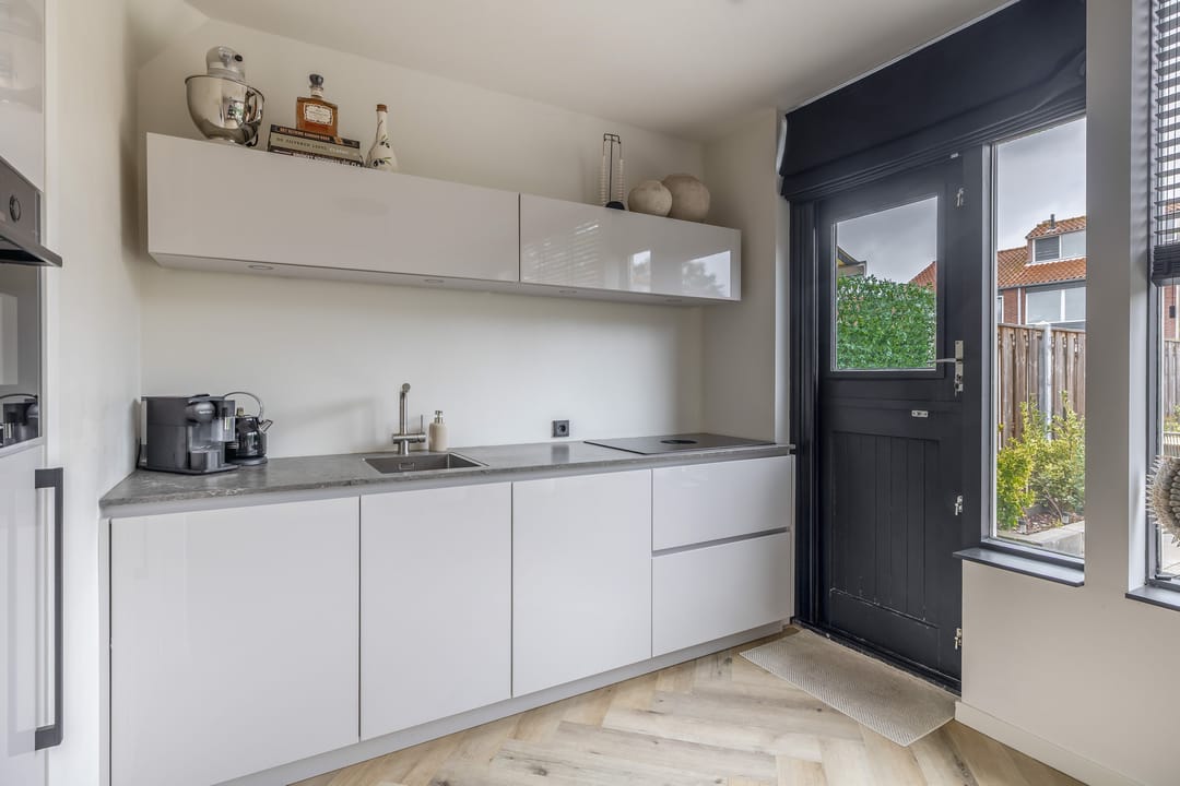 Photo 17 of Anna-Hoevestraat 19
