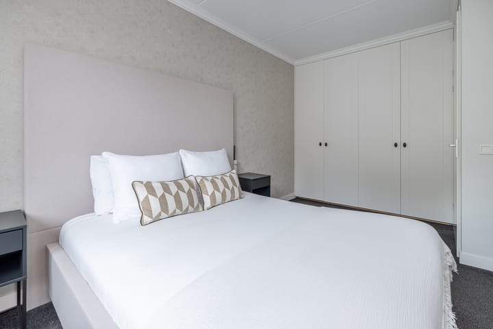 Tussenwoning te koop: De Leuremaat 4, Wekerom