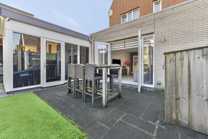 Twee-onder-één-kap te koop: Balatonmeer 47, Amersfoort