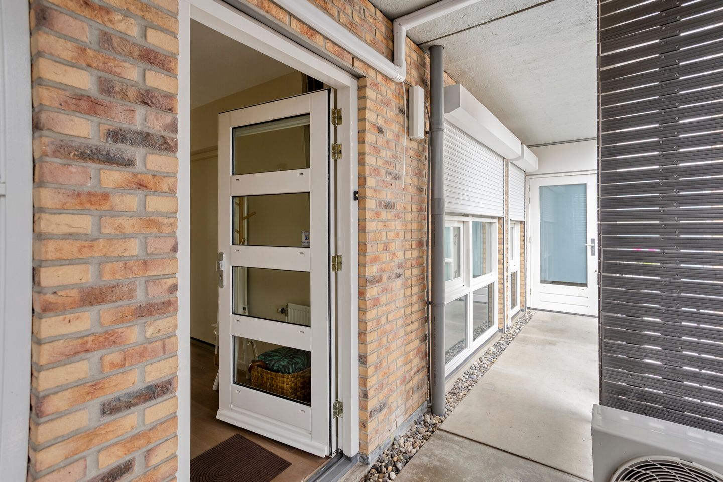 Photo 25 of Meerhuizenstraat 11-F