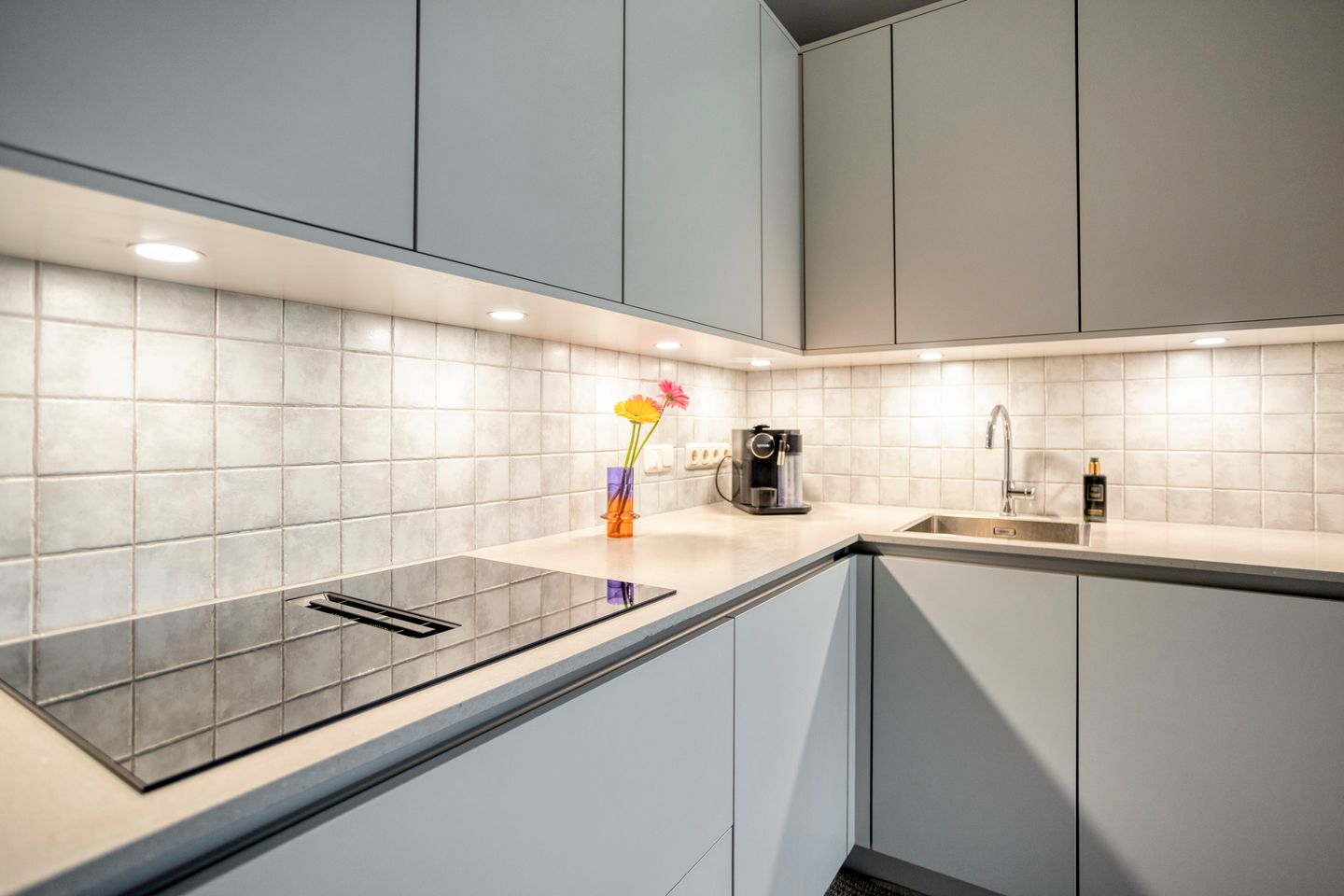 Photo 10 of Meerhuizenstraat 11-F