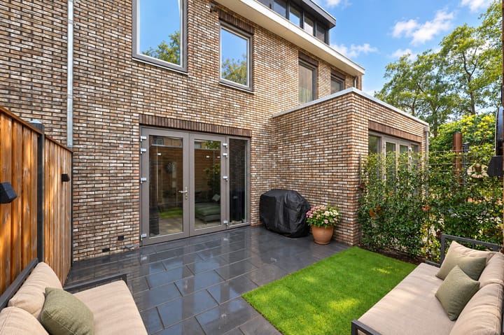Tussenwoning te koop: Hiltlaan 68, Eemnes