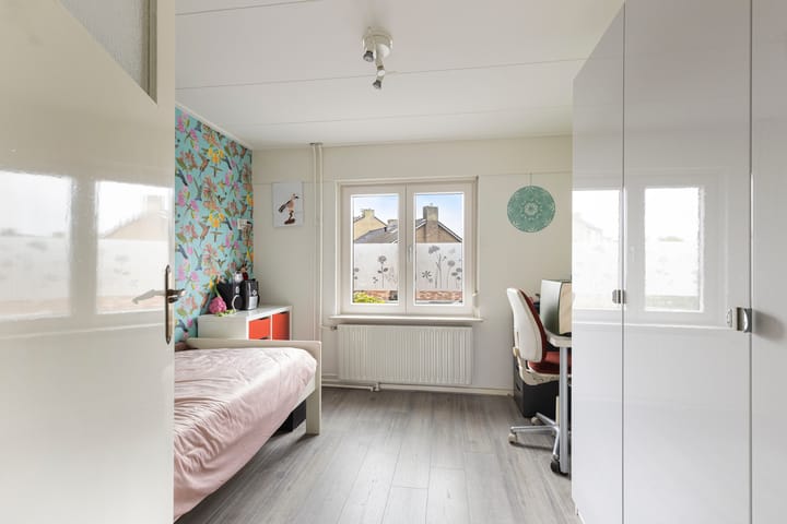 Tussenwoning te koop: Kapelaan H.G.M. Koopmansstraat 36, Best