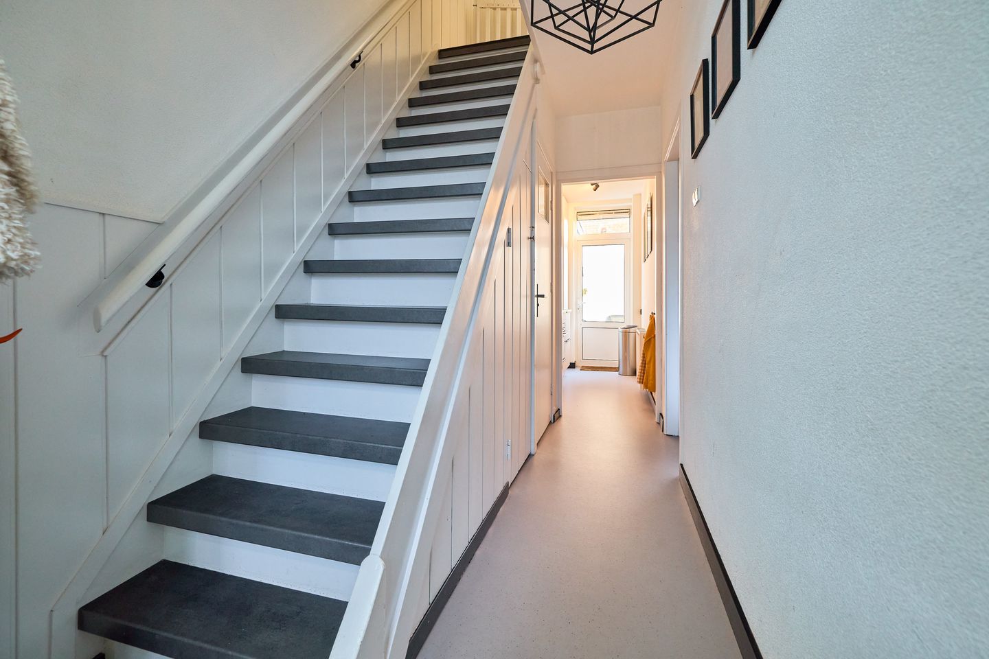 Photo 20 of Edisonstraat 7