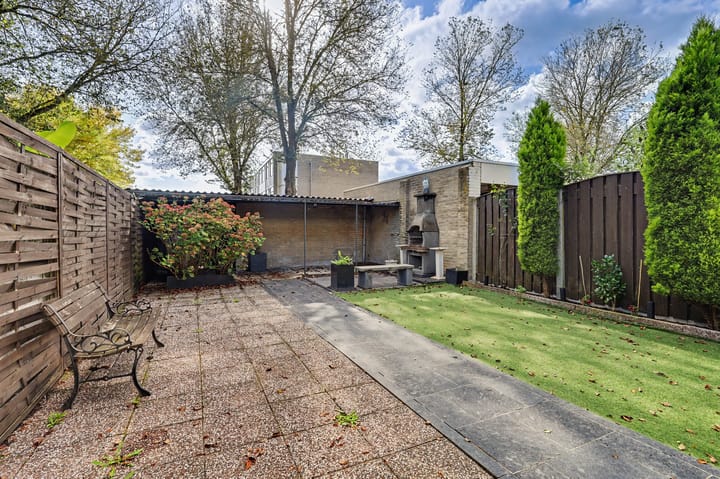 Tussenwoning te koop: Marslaan 10, Helmond