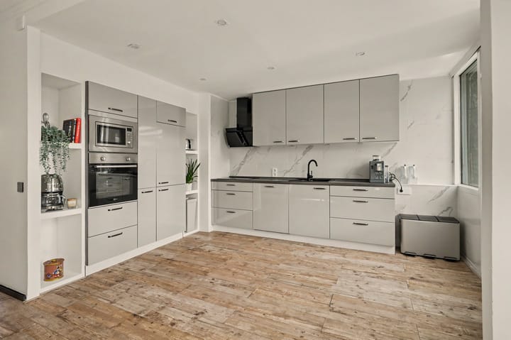 Tussenwoning te koop: Marslaan 10, Helmond