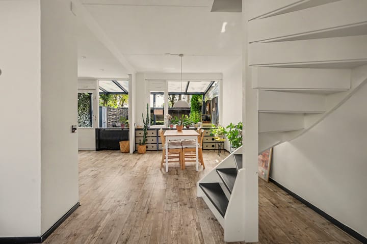 Tussenwoning te koop: Marslaan 10, Helmond