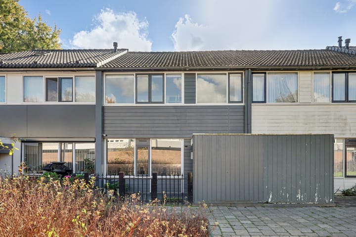 Tussenwoning te koop: Marslaan 10, Helmond