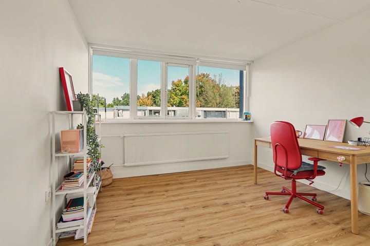 Tussenwoning te koop: Marslaan 10, Helmond