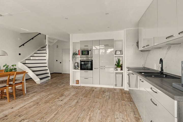 Tussenwoning te koop: Marslaan 10, Helmond