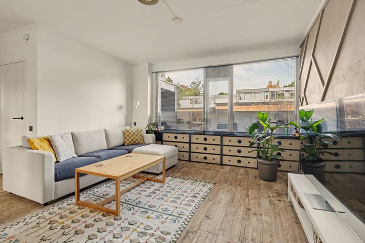 Tussenwoning te koop: Marslaan 10, Helmond