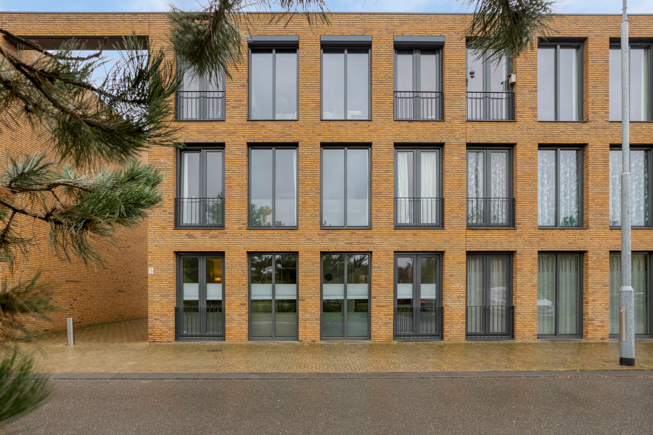 Waterfront 171 