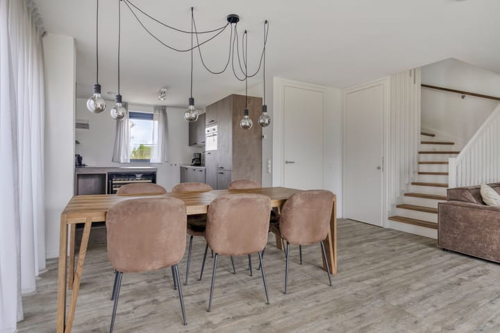 Vrijstaande woning te koop: Veerweg 50-008, Wolphaartsdijk