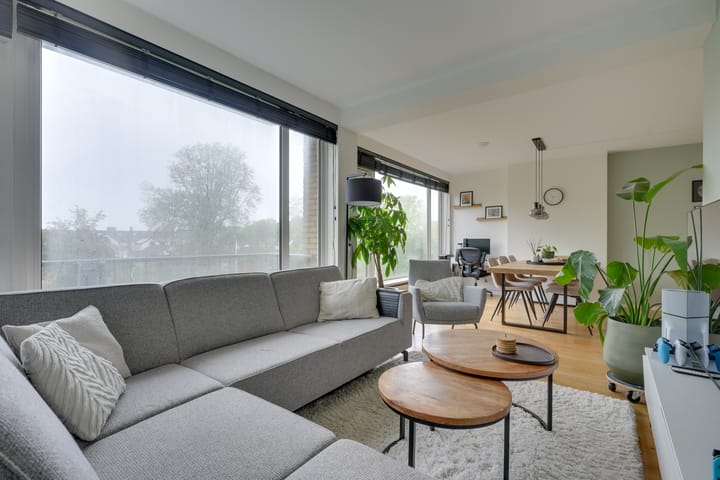 Appartement te koop: Ruusbroechof 15, Alkmaar