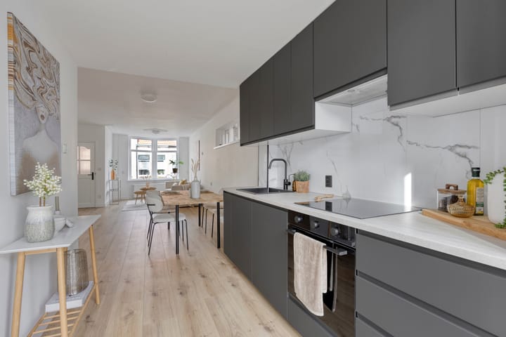 Hoekwoning te koop: Venenlaan 124, Hoorn