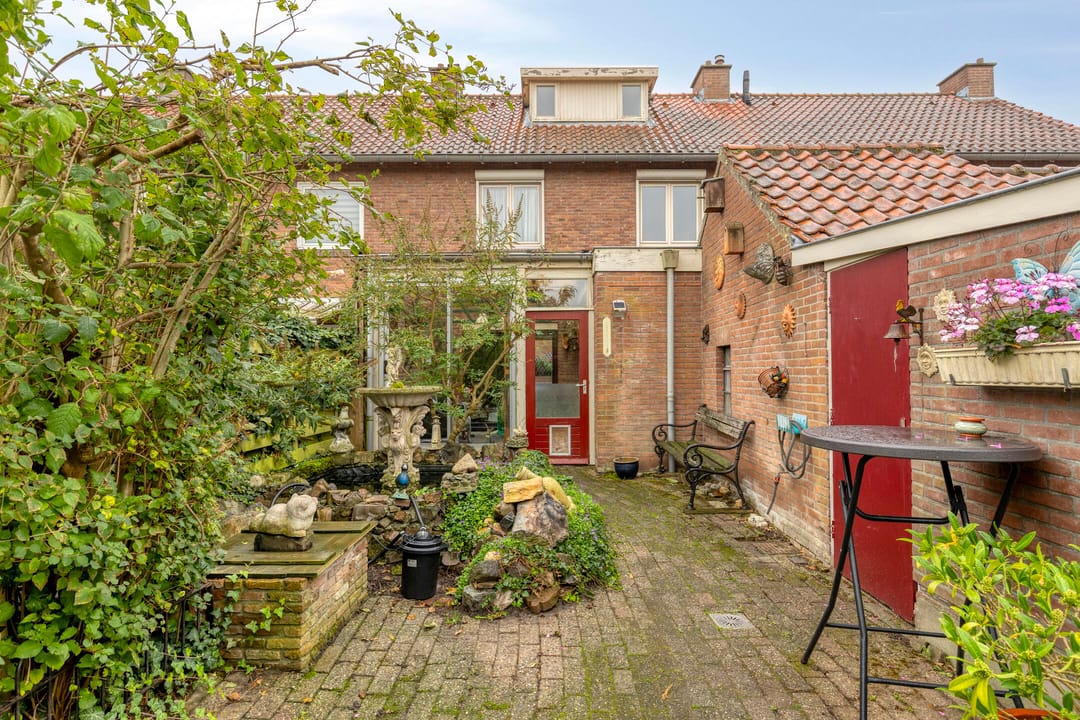 Photo 26 of Westroijensestraat 18