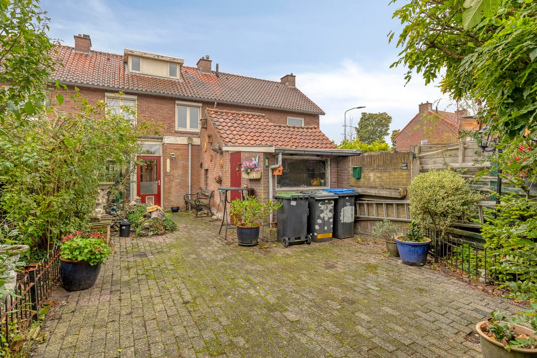 Photo 28 of Westroijensestraat 18