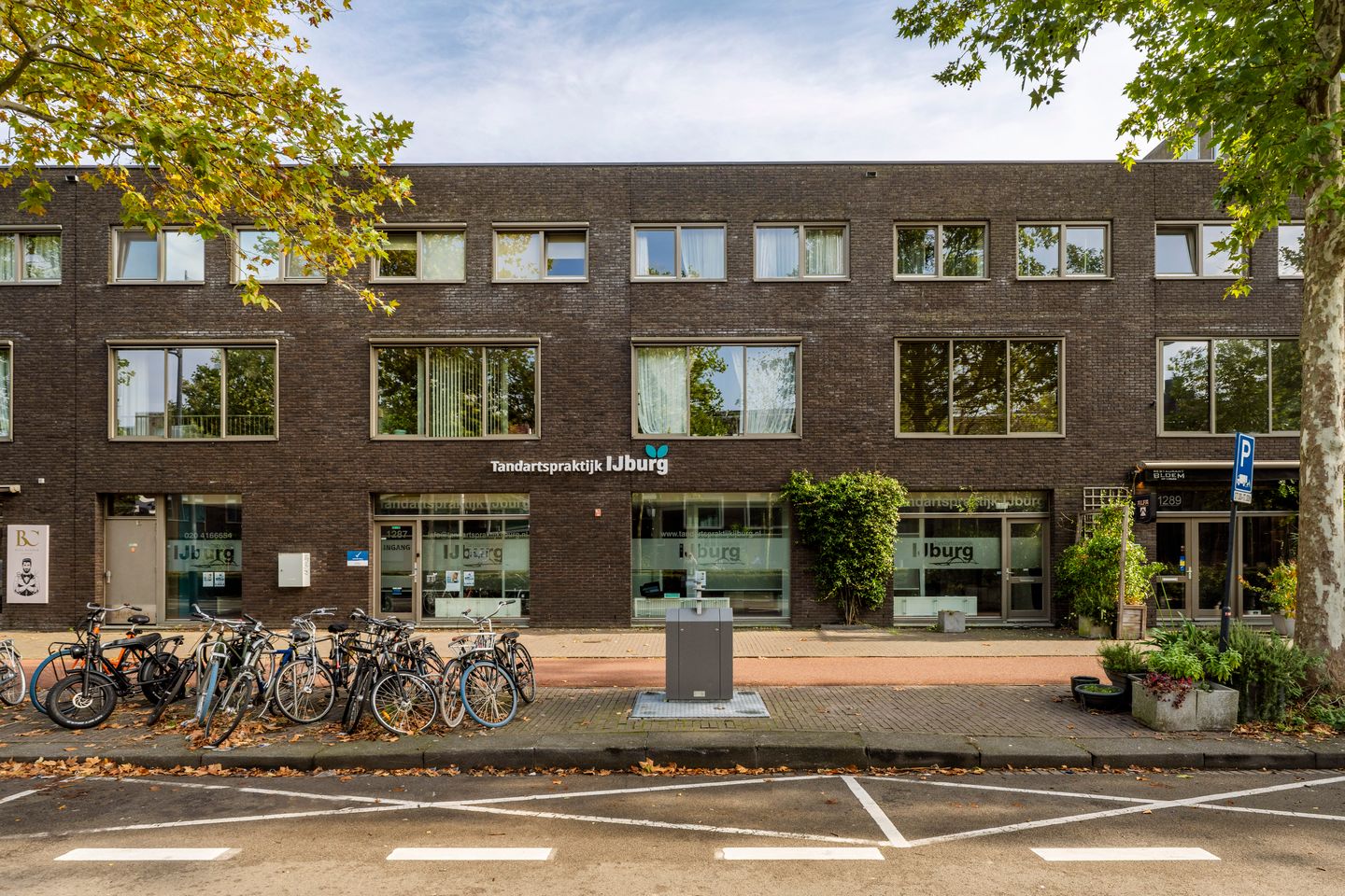 Bekijk foto 1 van IJburglaan 1287