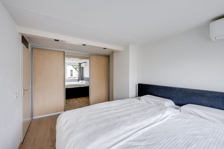Tussenwoning te koop: Binnenweg 19, Breda