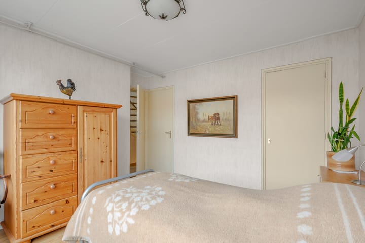 Tussenwoning te koop: Vijverlaan 30, Waddinxveen