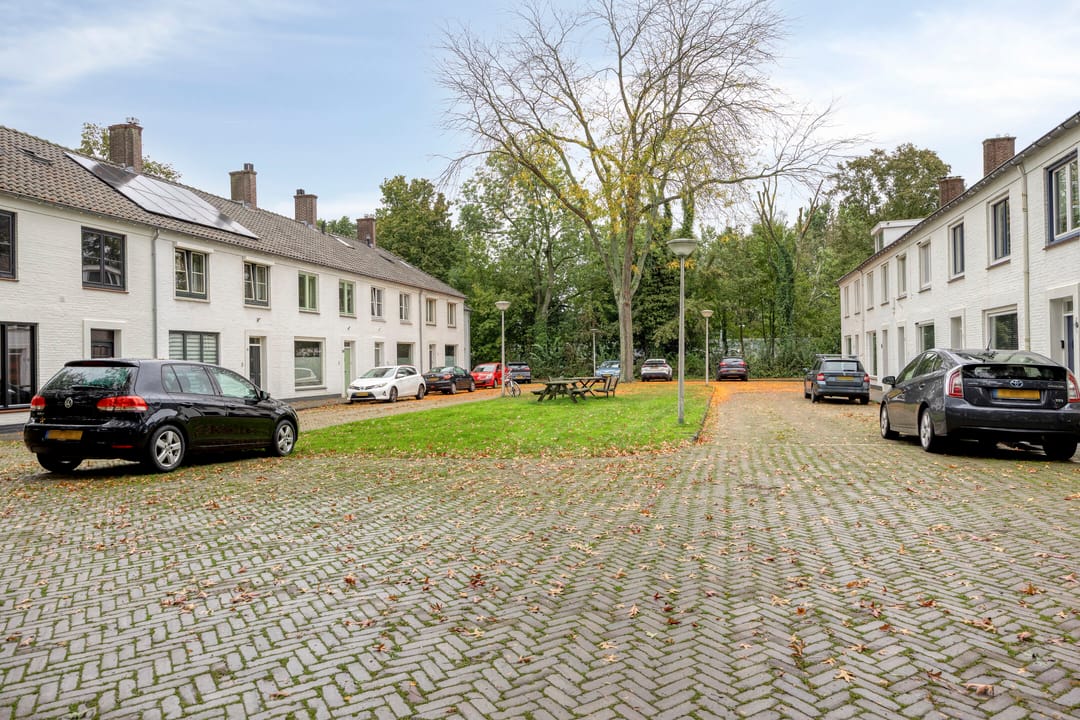 Photo 47 of Jan van Eyckgracht 107