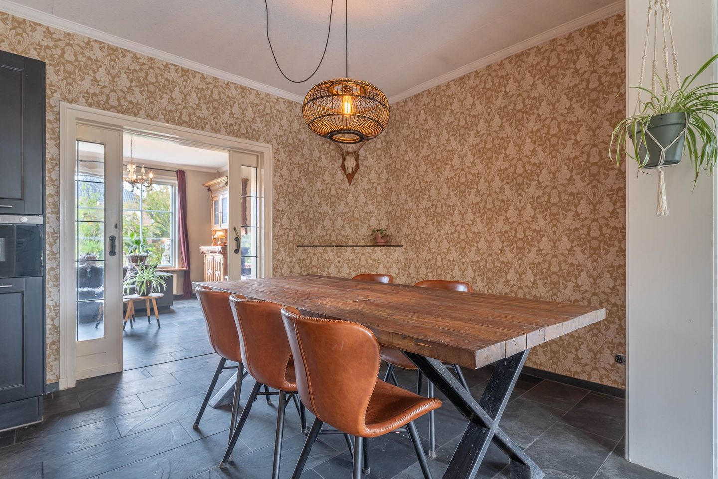 Photo 14 of Damstraat 24