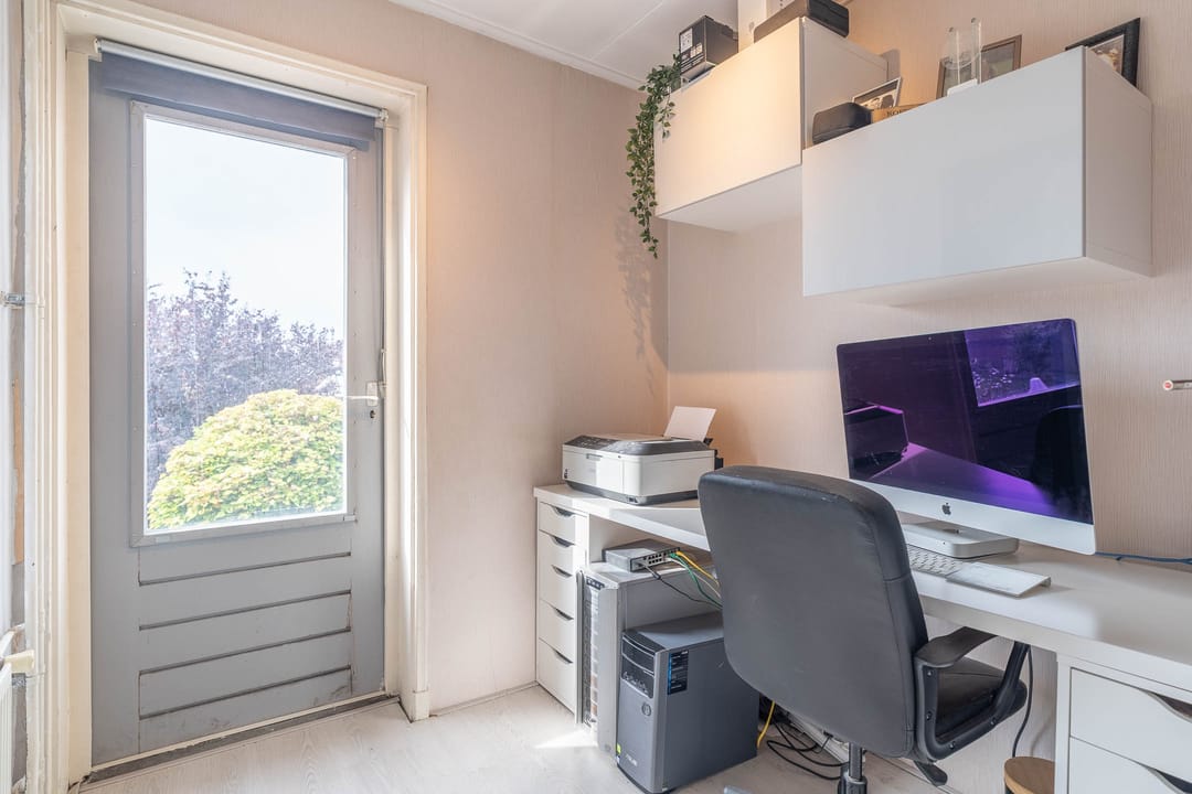 Photo 32 of Damstraat 24
