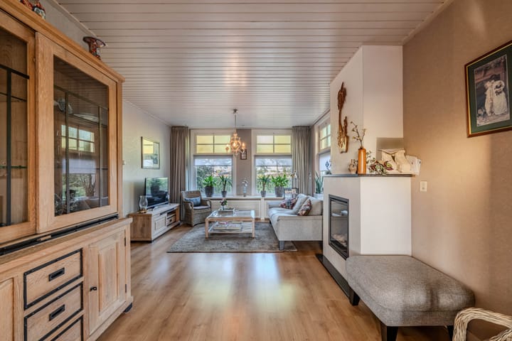 Vrijstaande woning te koop: Tzummerweg 18, Franeker